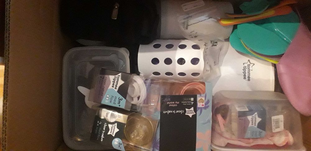 Tommee Tippee стерилизатор и набор за бебето