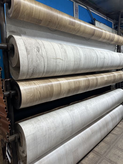 Линолуем плинтус