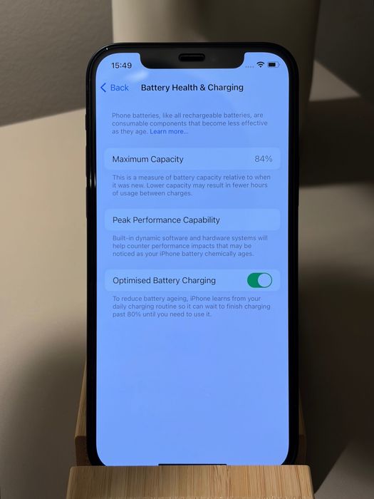 iPhone 12 - 64 GB / 84% / Black / Cablu incarcare