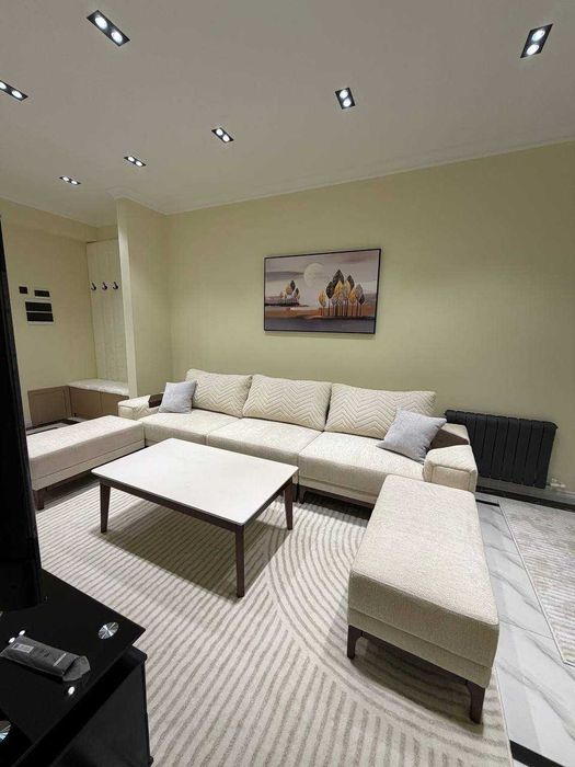 Продаётся квартира с 2 спальнями и кухней-гостиной (64 м²)