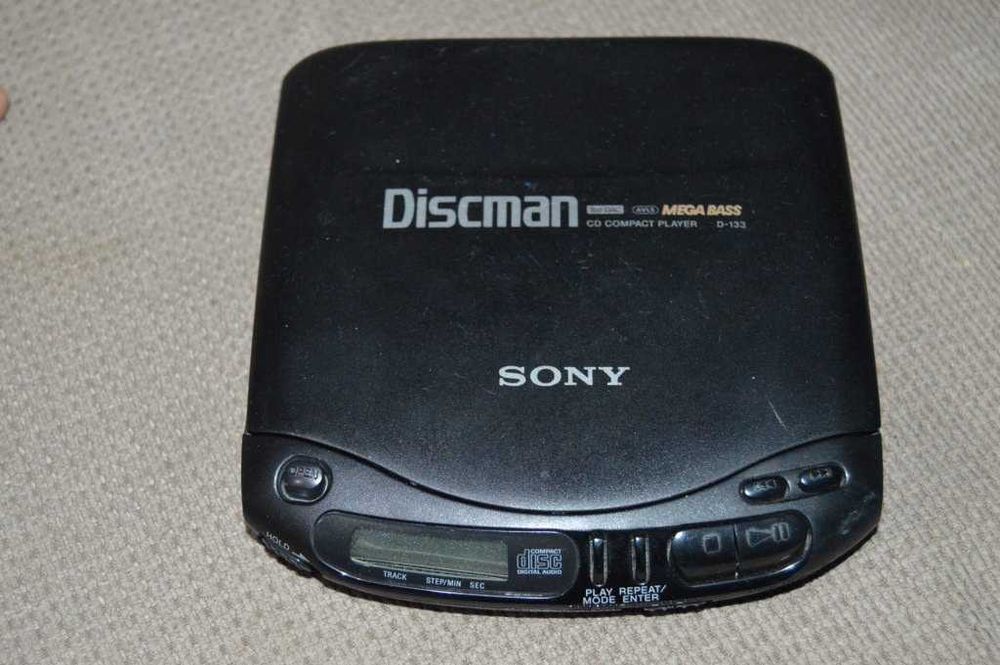 Pachet 2 buc. Sony Discman (D-133 și D-E300AN) – DEFECTE / Pentru piese sau reparație