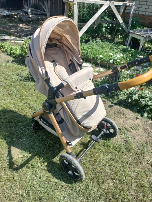 Продам детскую коляску