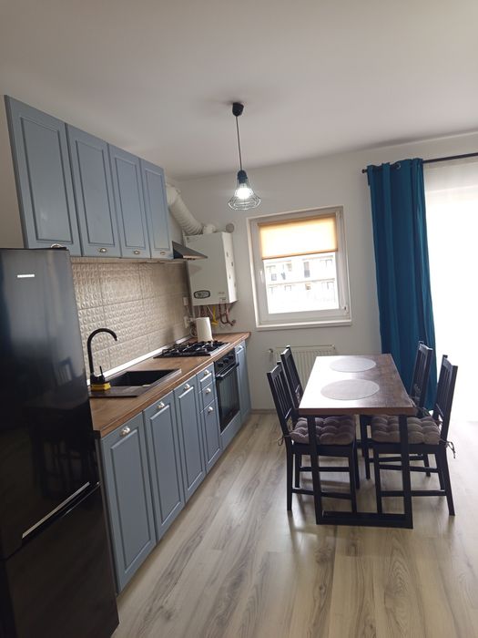 Închiriez apartament 2 camere