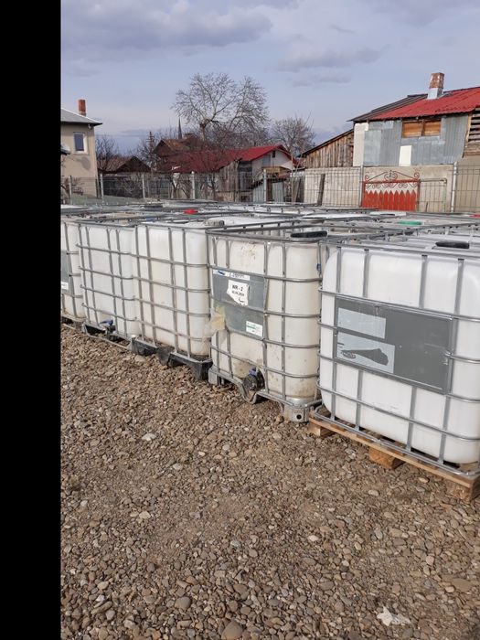 Bazine de 1 tonă ideale pt apă preț.220 lei.