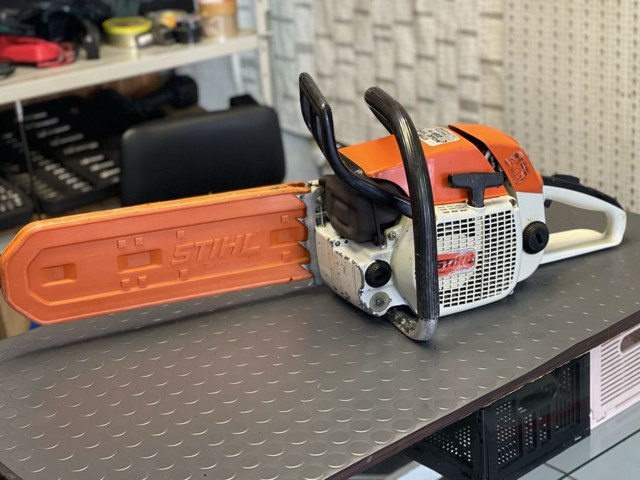 Бензинов верижен трион STIHL WOOD BOSS 028 AV