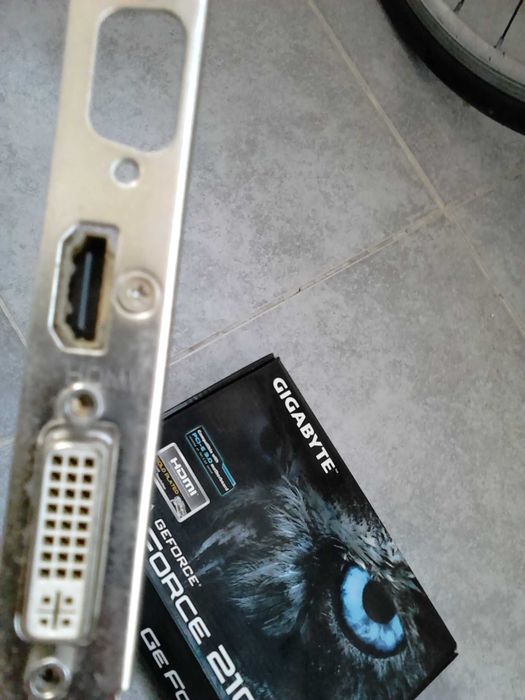 Видео карта: Gigabyte GeForce 210 DDR3 1024mb - с HDMI изход