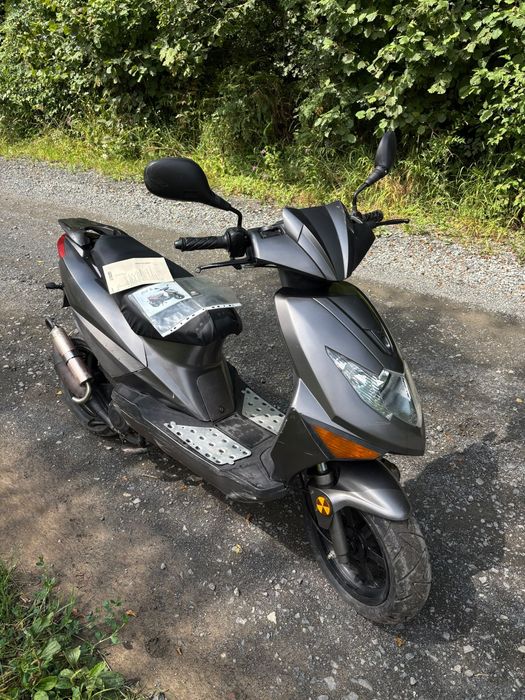Scuter 49cc 2t cu Acte