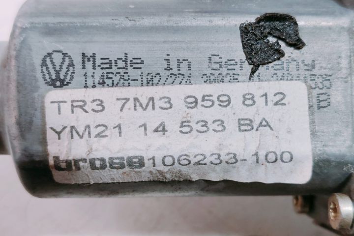 Macara geam  dreapta spate cu motoras 7M3959812 Volkswagen VW Sharan