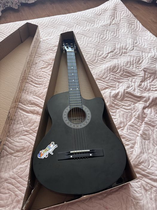 Гитара Акустика