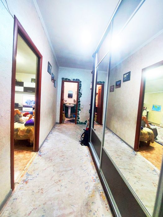 Сдаётся 2х-комнатная в мкр Самал