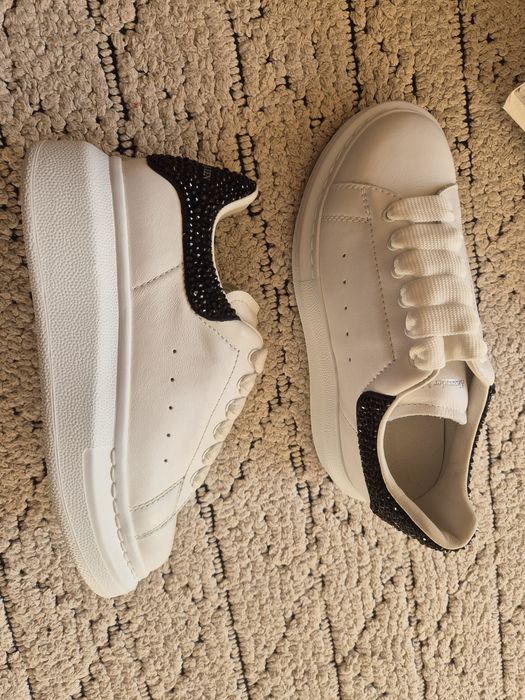 Alexander McQueen кецове с кристали оригинал