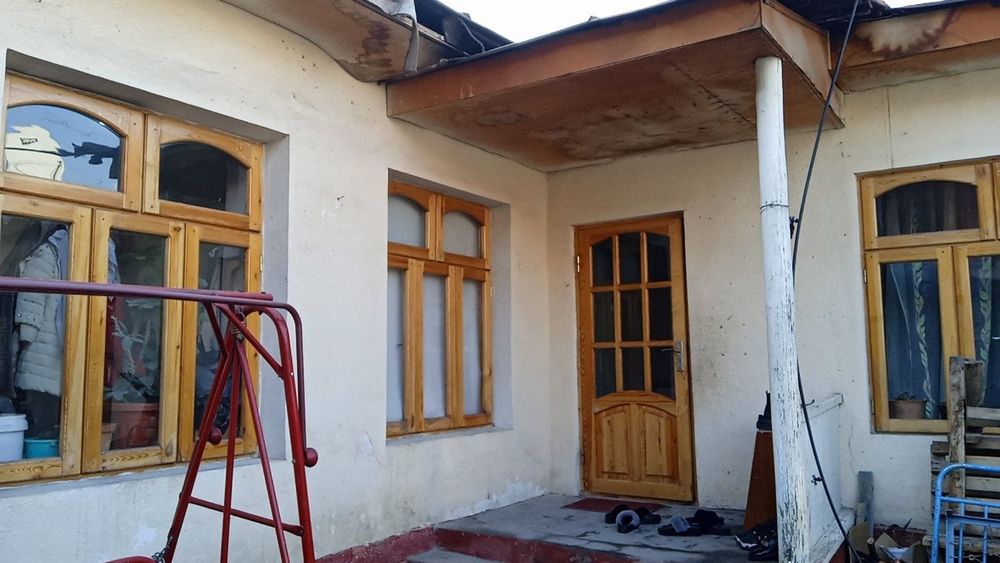 Kafe Участка дом қорасаройда кафеси бн ярми кафе ярми уй аделна болинг