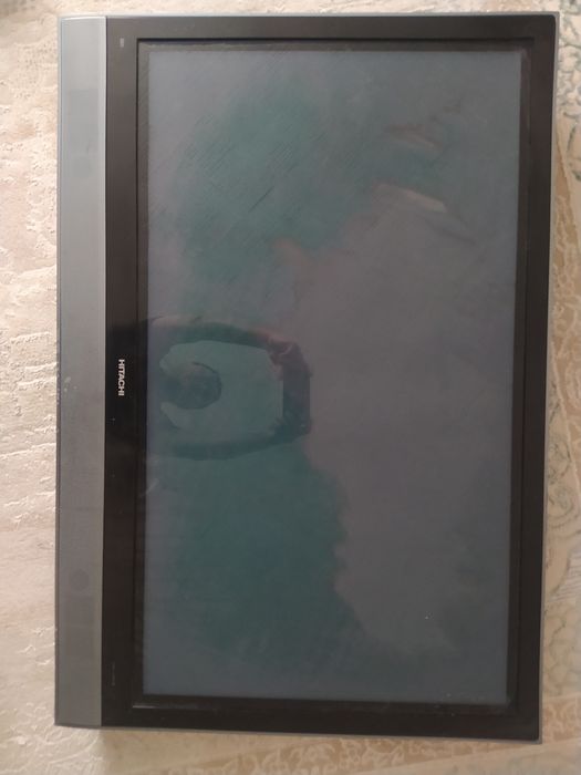 Продаю телевизор Hitachi