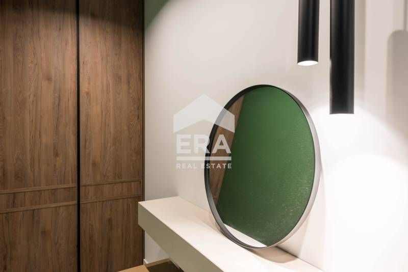 Едностаен, ексклузивен, чисто нов и обзаведен апартамент за продажба,