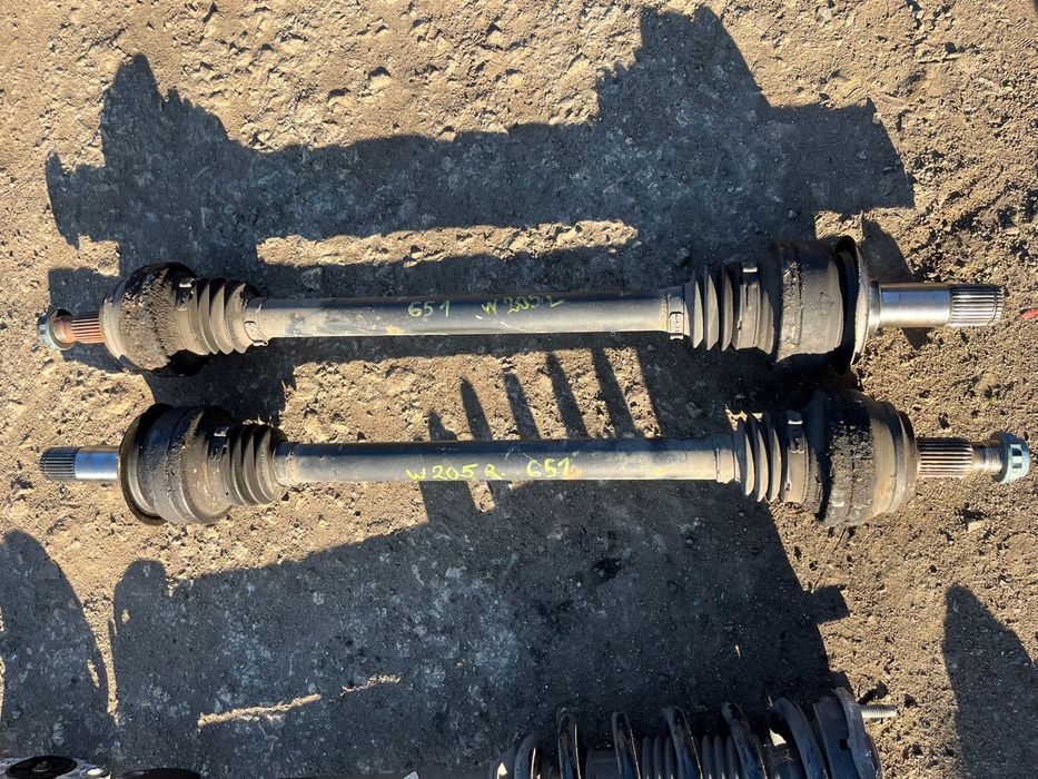 Окачване Mercedes W205 Предни шенкели кокали зад. полуоски амортисьори