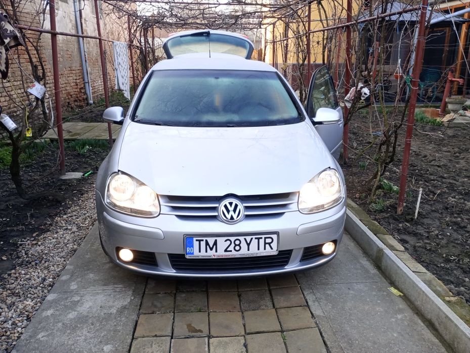 Golf 5  hatchback 1.4 benzina BUD 80 CP