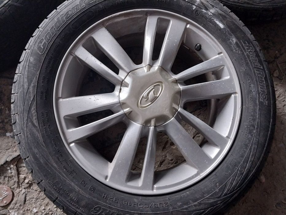 Диски R16. На Lada vesta. С резиной.