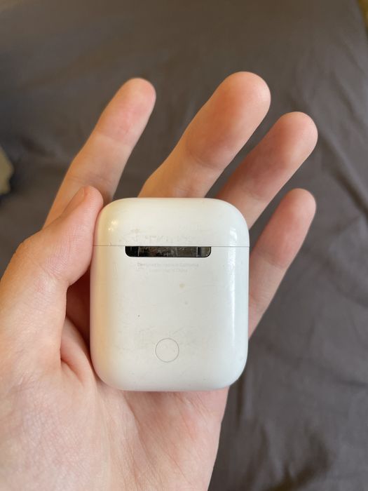 Airpods 1-го поколения
