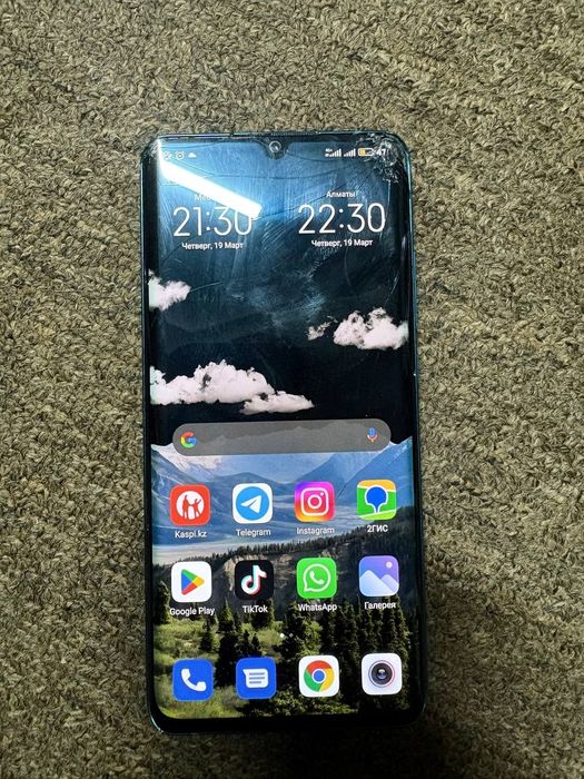 Срочно продам ми 10 лайт