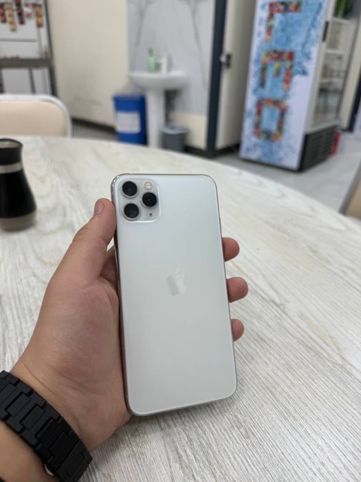 Iphone 11 pro Max 64 gb  Emkist 84 kar/dak full