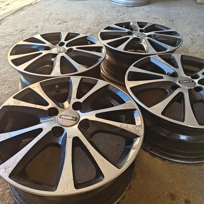 R15 PCD 4*100 Комплект легкосплавных дисков