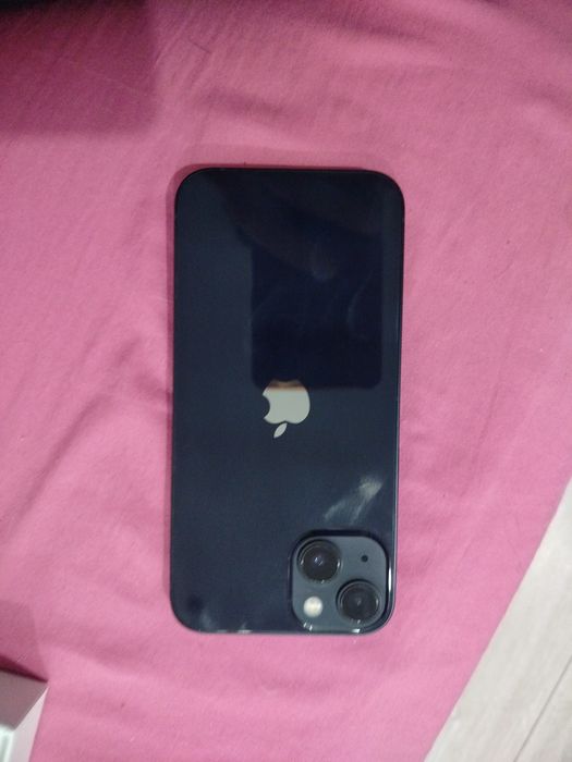 Продам IPhone 13 128gb в отличном состоянии