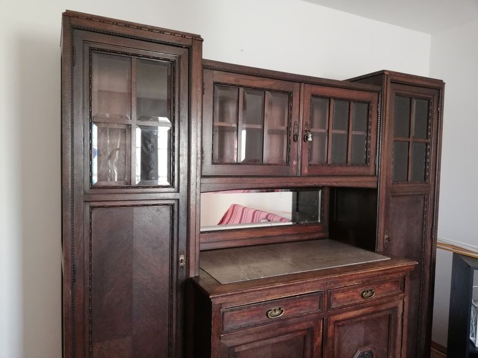 Bibliotecă din lemn masiv