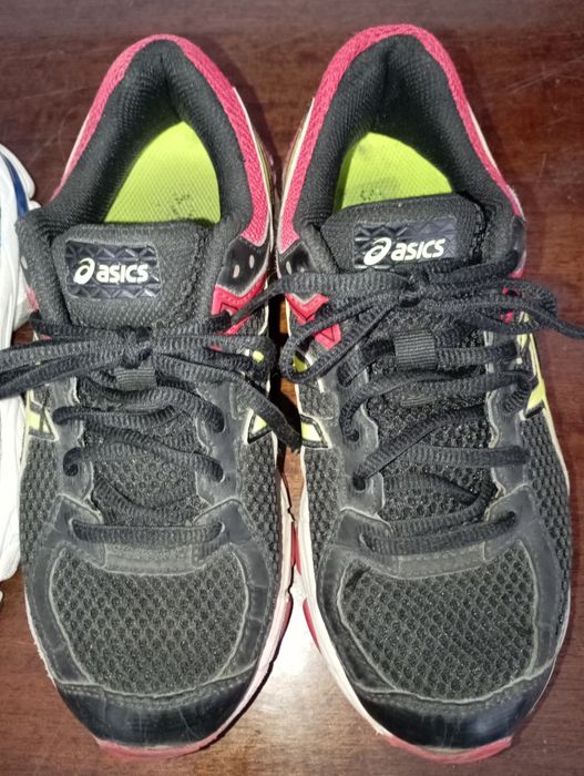 Продавам Маратонки Asics 36 номер без забележки