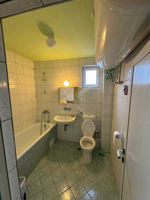 Продава се Къща в Бургас, Крайморие - 370 кв.м за 1082 €/кв.м - Снимка #12