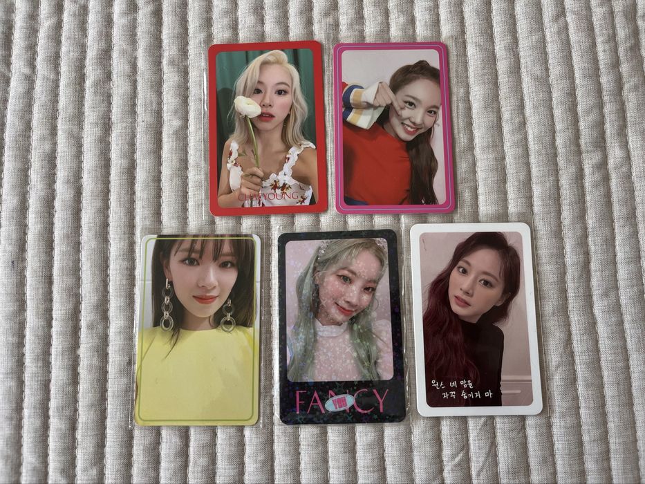 Официални Кпоп фотокартички - Twice, Itzy, Stayc, Iz*One
