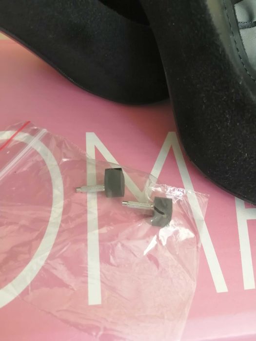 Елегантни дамски обувки