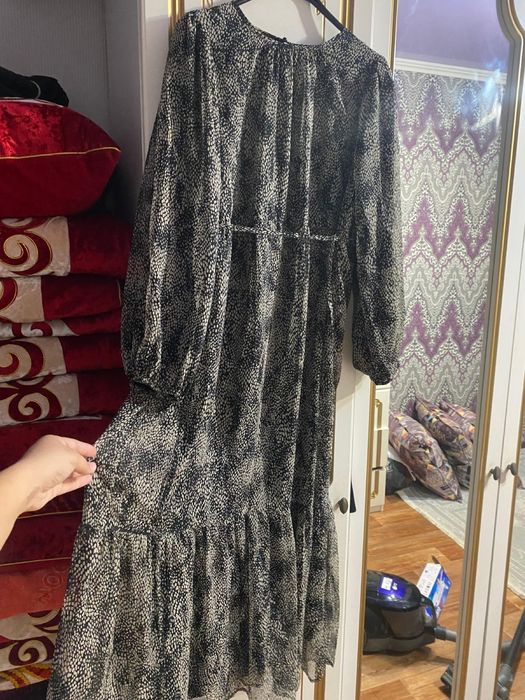 продам платье в отличном состоянии