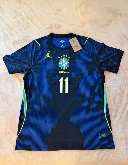 Vând tricou raphinha Brazilia world cup 2026