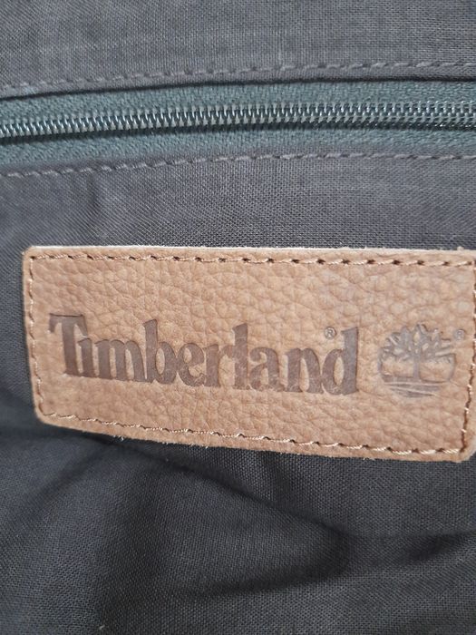 Дамса чанта от естествена кожа на марката TIMBERLAND