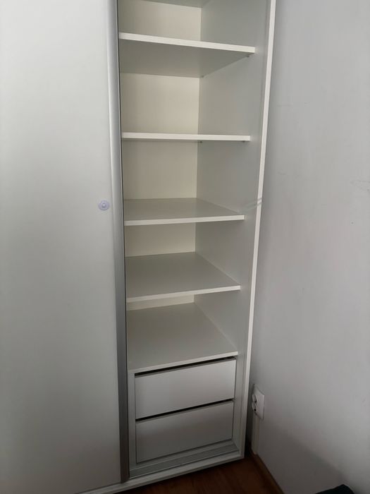 Dulap dressing usi glisante