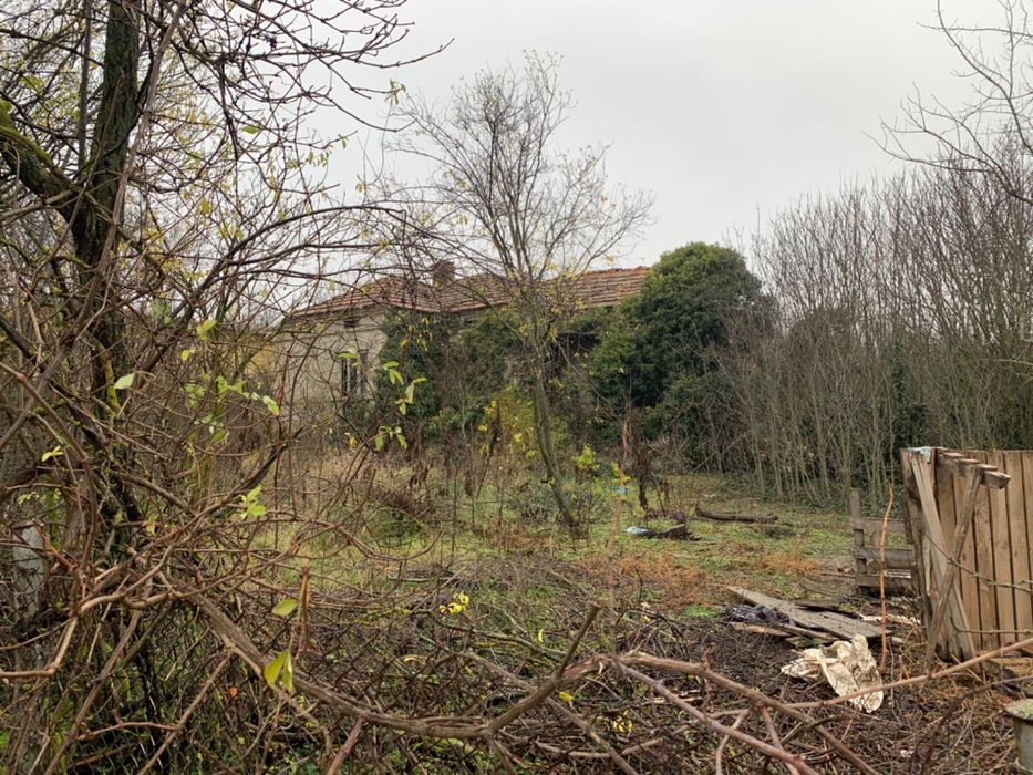 Продава се изгодно къща в с. Генерал Колево до гр. Добрич