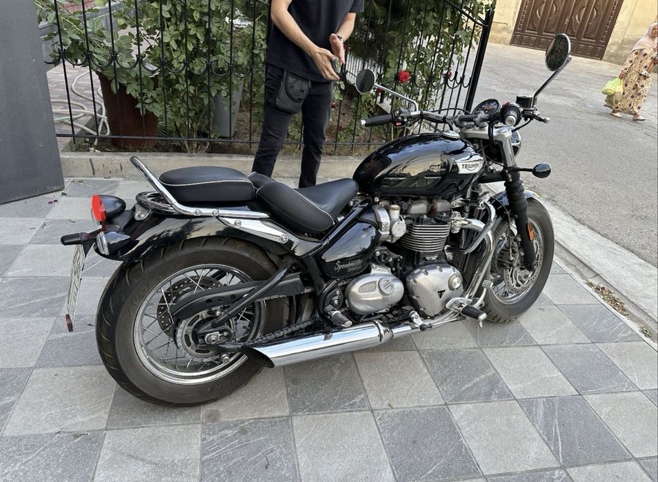 Triumph Bonneville Speedmaster 2021