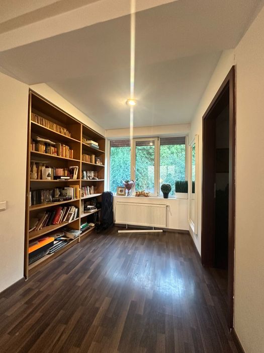 Casa Snagov cu iesire la padure