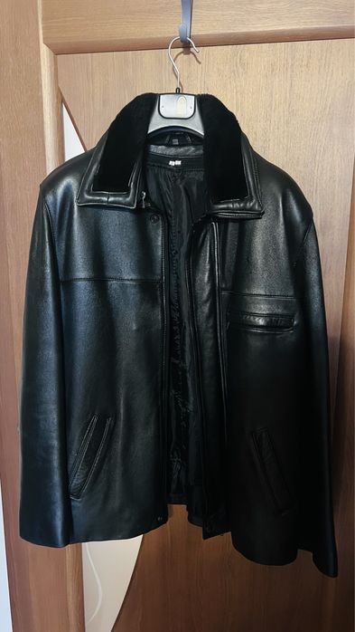 Vand haine de piele cu blana pentru barbati