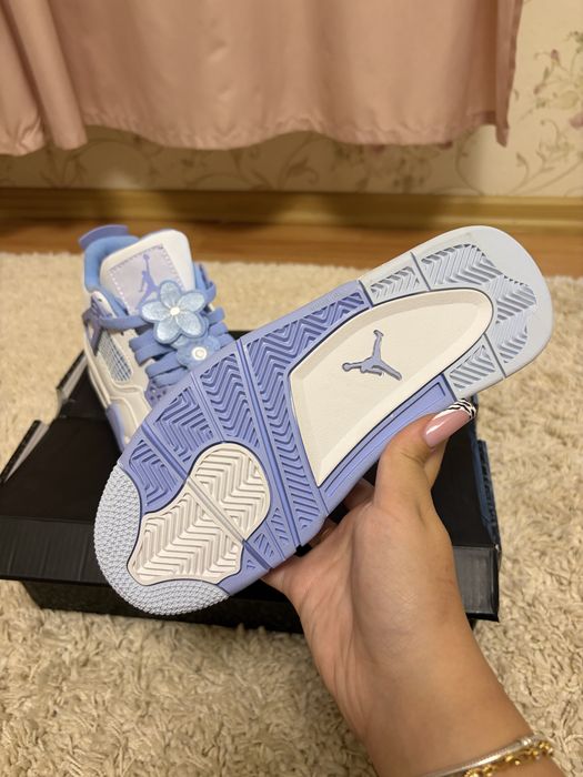 Jordan 4 Retro Forget Me Not