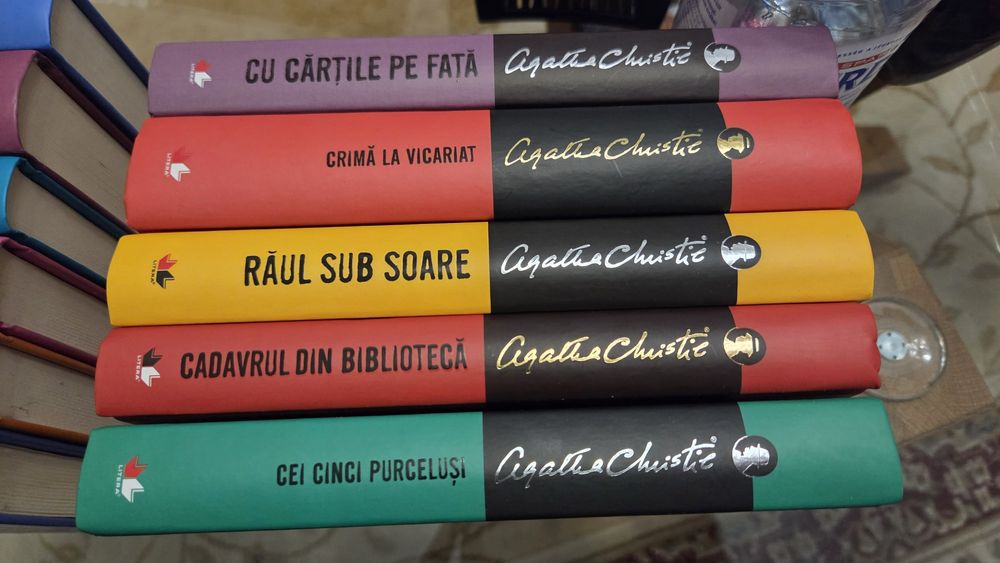 Colectie "Agatha Christie"