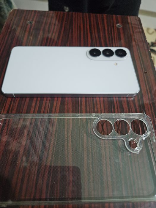 Samsung s26  512