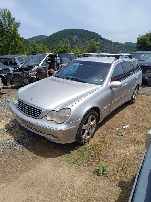 С класа 220 цди комби 143 коня 2001 год на части