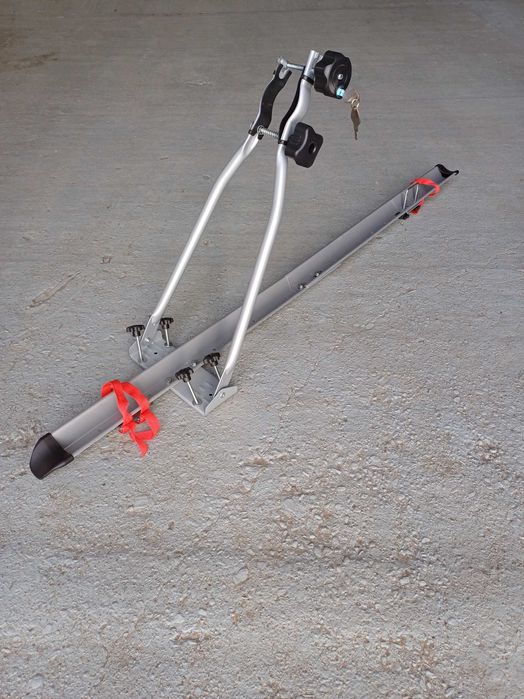 Menabo Huggy Bike Holder With Crossbar Mounting