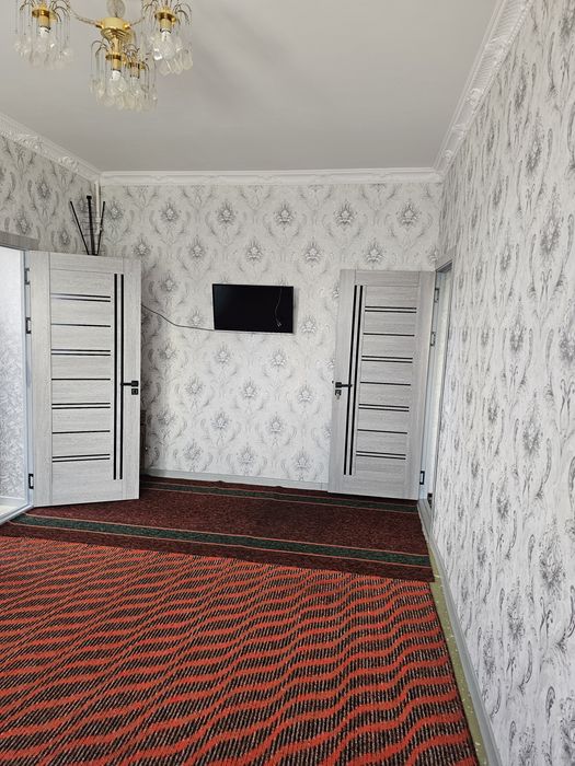 Аренда метро тинчлик 2.хонали оилага берилади хамма шароити бор