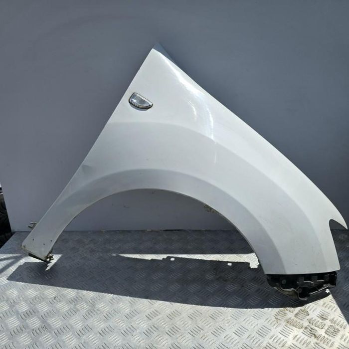 Aripa fata dreapta Dacia Sandero 2
