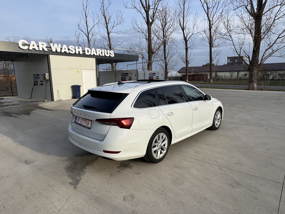 Skoda Octavia 2021 Pano/led/keyless/camera/distronic/rate/garantie