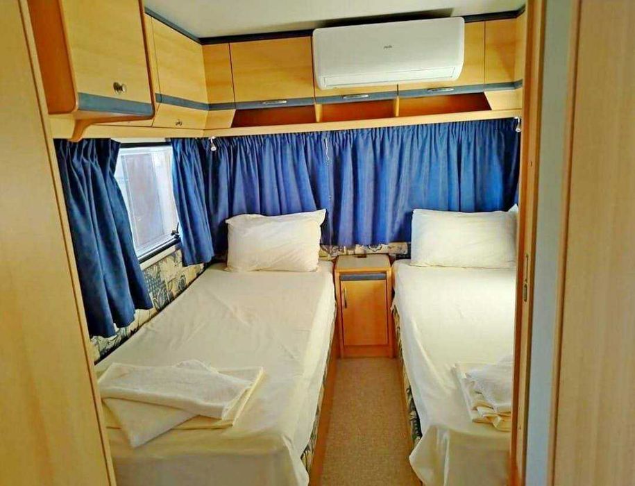 Каравани под наем на къмпинг Арапя с веранда