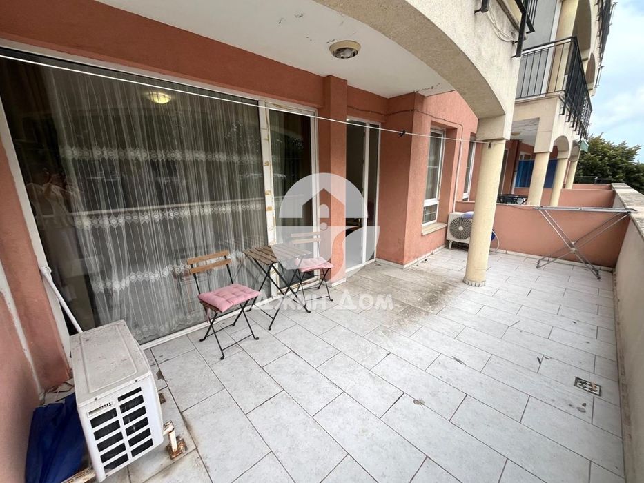 Двустаен апартамент с НИСКА ТАКСА в гр. Несебър