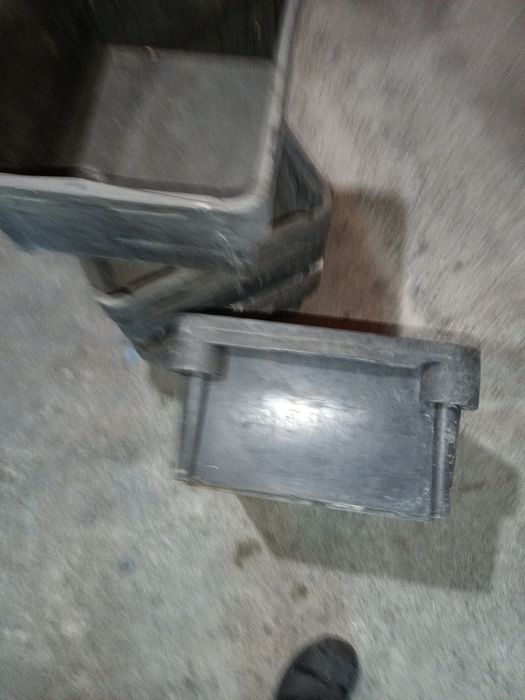 Пластмассовые лотки